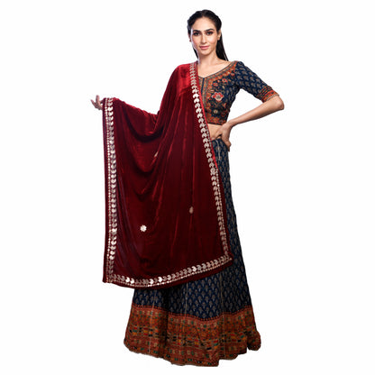 Elegant Velvet Dupatta with Embroidered Gota Patti Gold Border